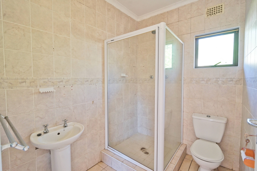 6 Bedroom Property for Sale in Kaysers Beach Eastern Cape